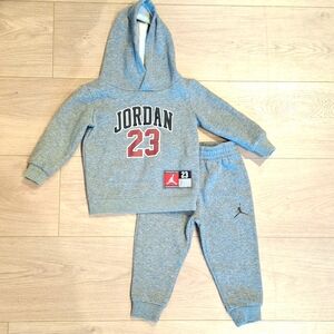 Jordan Sweatshirt & Sweatpants Set - 18 months